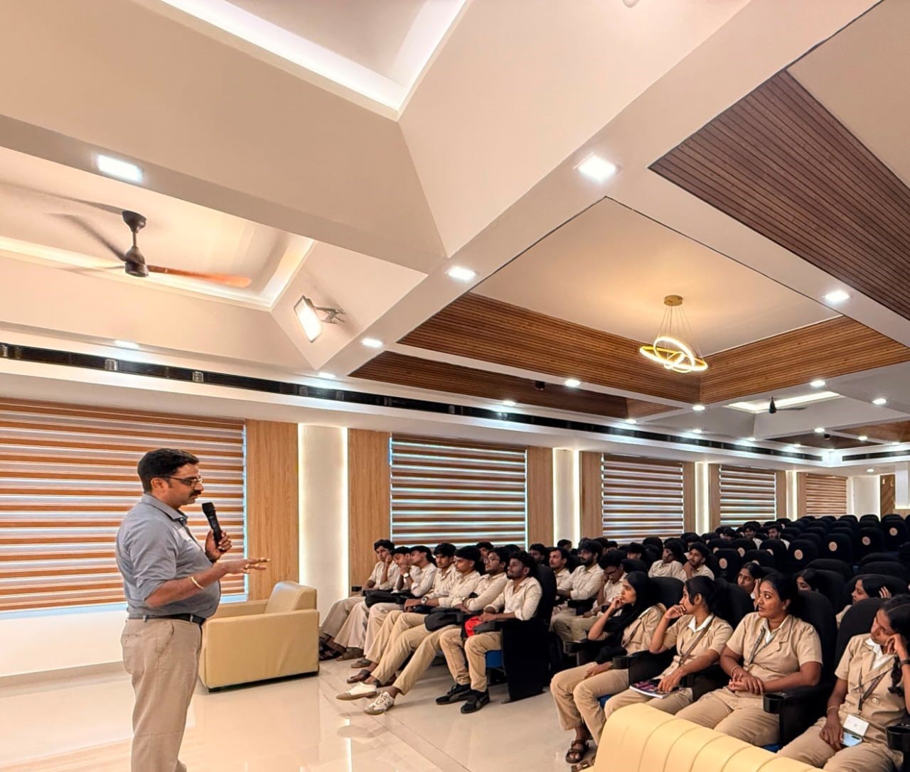 NOVUS – Domain-Specific Placement Orientation Programme 